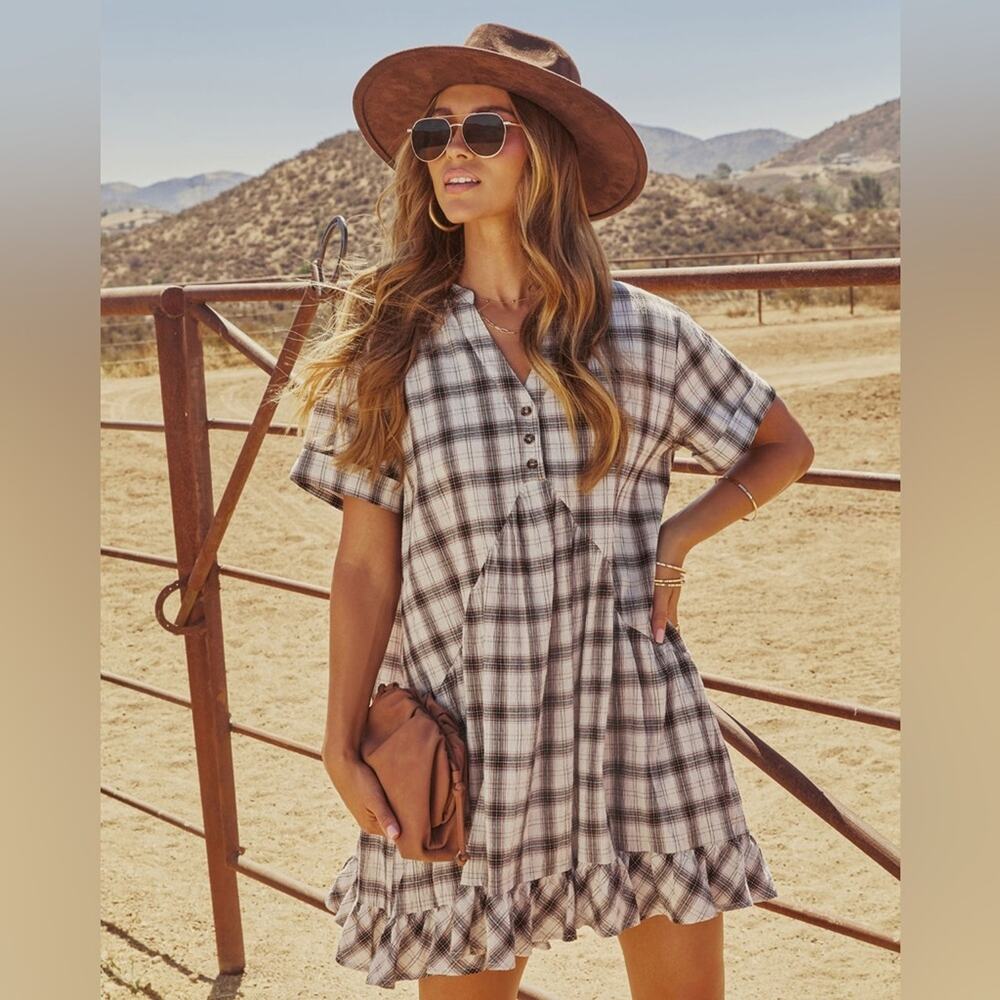 NWT Vici Balinda Plaid Mini Dress In Cream Check Size Small